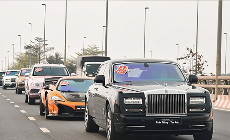 Đời sống - Đám cưới hội tụ dàn siêu xe và xe siêu sang hơn 200 tỷ đồng tại Hà Nội (Hình 2).