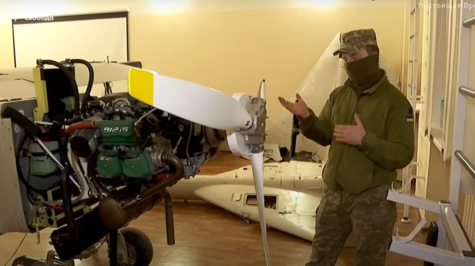 Thế giới - Ukraine công bố hình ảnh các bộ phận trong ruột UAV tự sát mới bắn hạ (Hình 2).