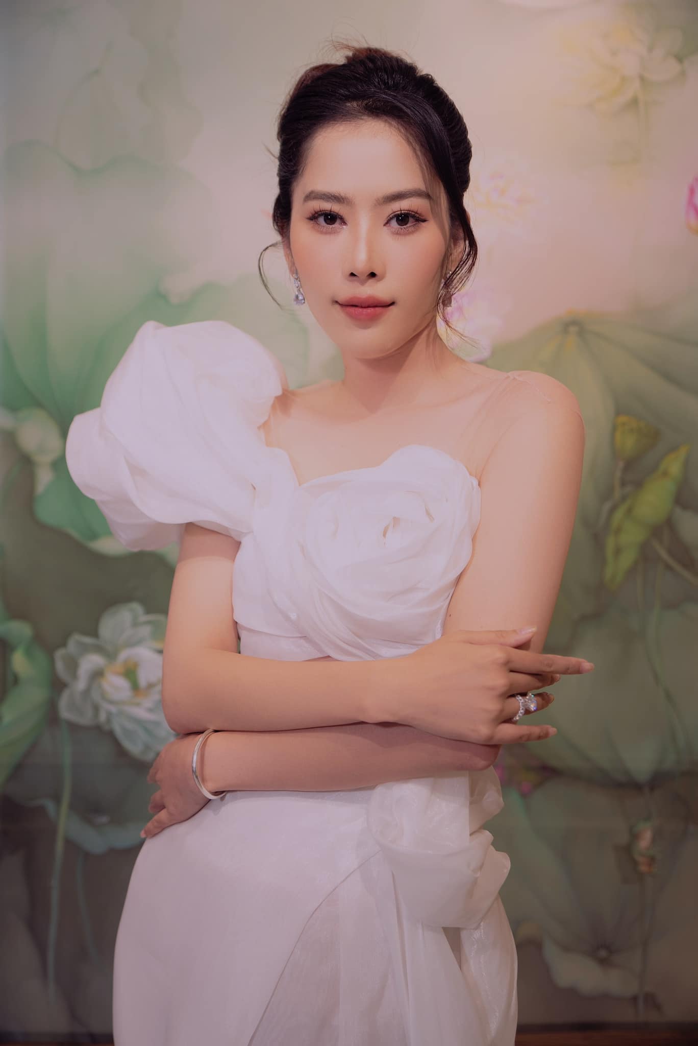 Giải trí - Nam Em thừa nhận phẫu thuật thẩm mỹ hỏng