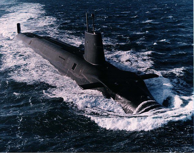 Thế giới - Tàu ngầm Anh suýt bị tên lửa hạt nhân 58 tấn phóng hỏng rơi trúng: Hé lộ nguyên nhân