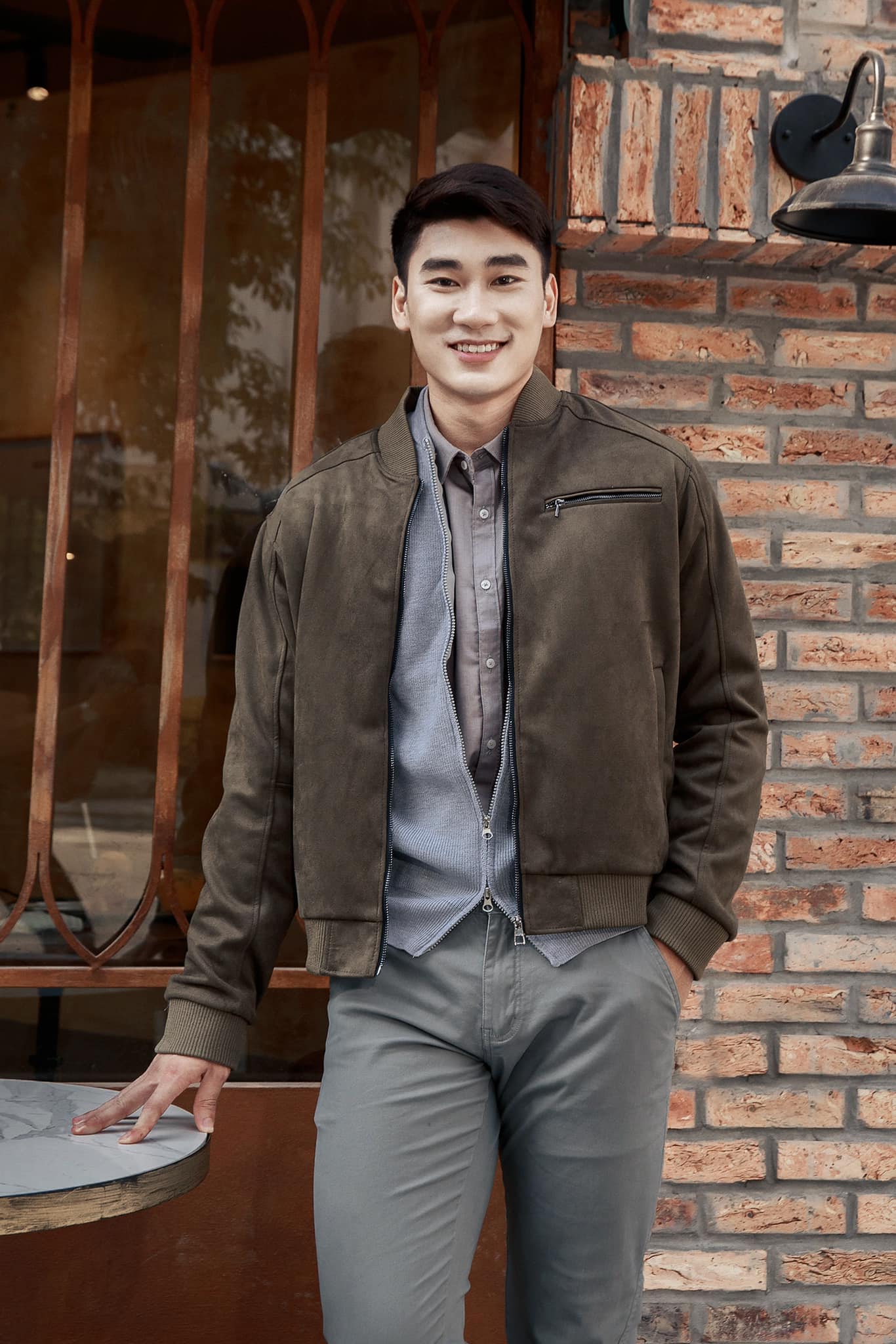 Văn hoá - Cầu thủ sinh năm 2000 "thả thính" Khả Ngân, Công Phượng xuất hiện vài giây cũng "gây sốt" phim trăm tỷ (Hình 3).