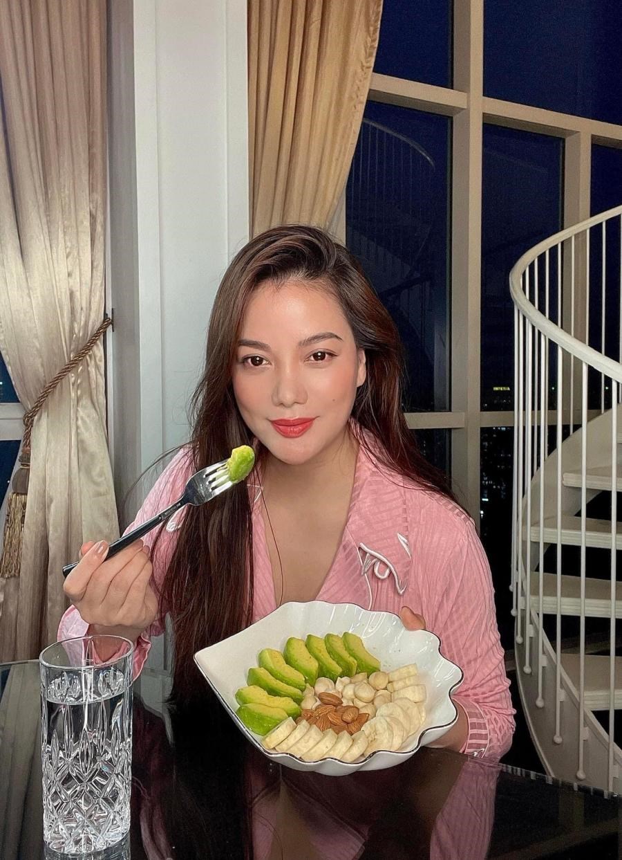 Giải trí - Trương Ngọc Ánh "tuyệt thực" 18 ngày mỗi năm để dáng nhẹ bẫng, thanh thoát (Hình 3).