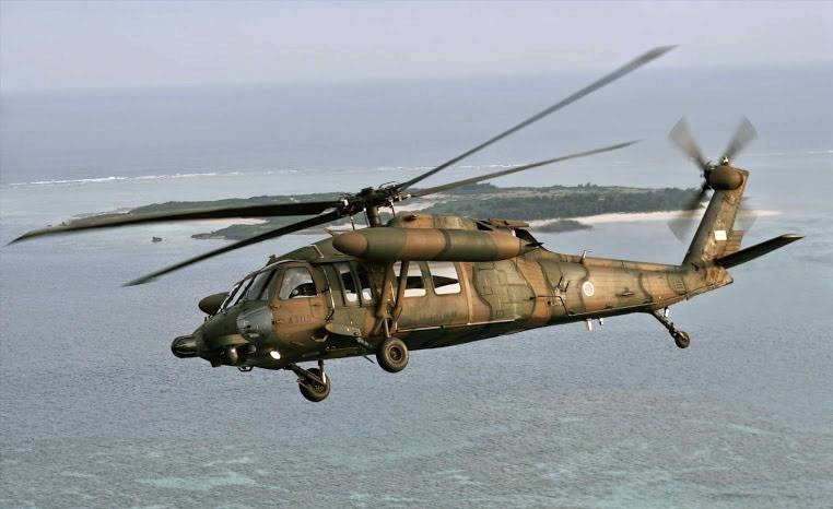 Thế giới - Nhật Bản: Trực thăng Black Hawk chở 10 người mất tích trên biển