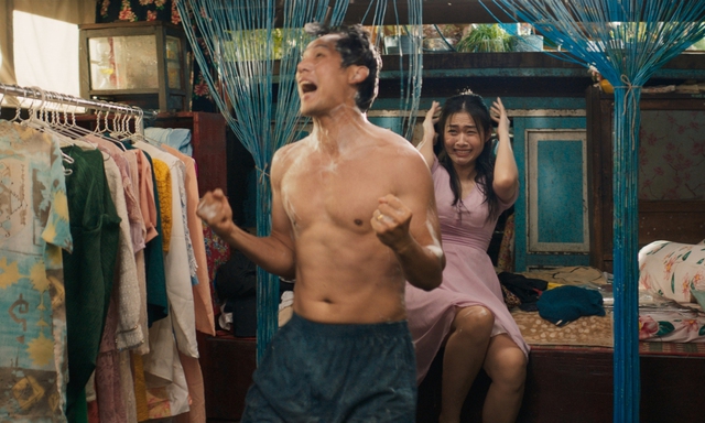 Không nên bỏ lỡ - Diệp Bảo Ngọc mồ hôi đầm đìa với cảnh nóng lúc 2h trưa, Kaity Nguyễn hài hước không kém