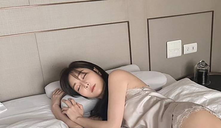 Văn hoá - Nữ thần gợi cảm bị chụp lén chốn riêng tư gây xôn xao mạng xã hội TQ