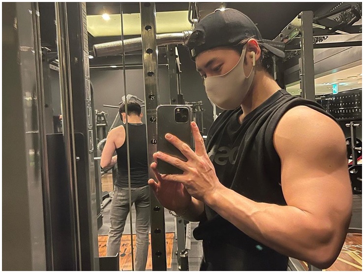 Văn hoá - Nam vương "khỏe nhất" xứ Hàn từng khiến chị em bấn loạn giờ ra sao? (Hình 4).