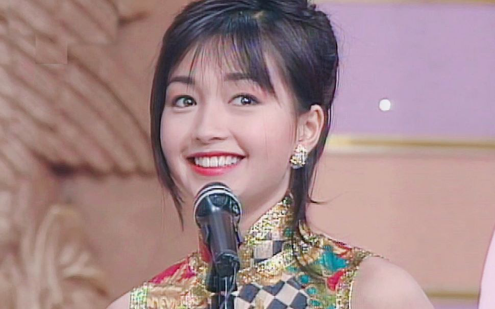 Văn hoá - Khán giả sốc nặng trước nhan sắc "lụi tàn" của mỹ nhân TVB, hết thời phải bán hàng online (Hình 2).