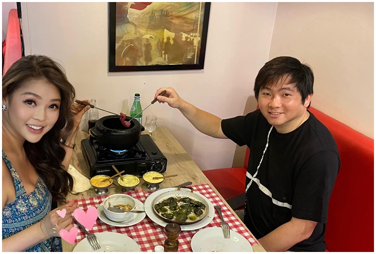 Giải trí - Tỷ phú xấu trai lấy vợ xinh như tiên bị người đời cười chê giờ ra sao? (Hình 4).