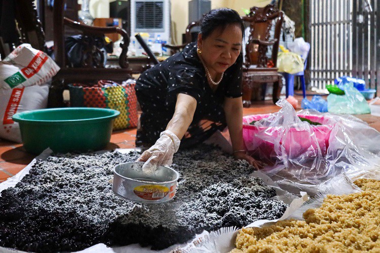 Dân sinh - Món ăn này cứ đến ngày Tết Đoan Ngọ lại “cháy hàng”, ngày làm vài tạ cũng hết (Hình 3).