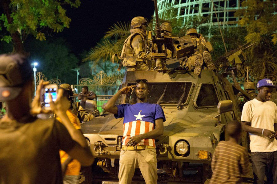 Thế giới - Chiến dịch can thiệp quân sự chớp nhoáng đáng chú ý nhất của khối Tây Phi (Hình 2).