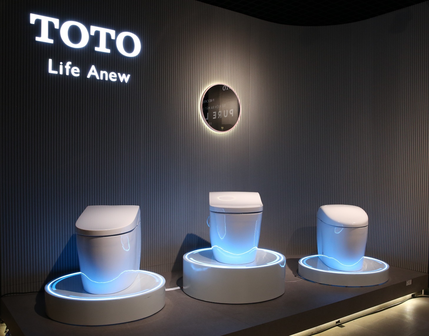 TOTO Việt Nam ra mắt bộ sưu tập bàn cầu thông minh NEOREST thế hệ mới