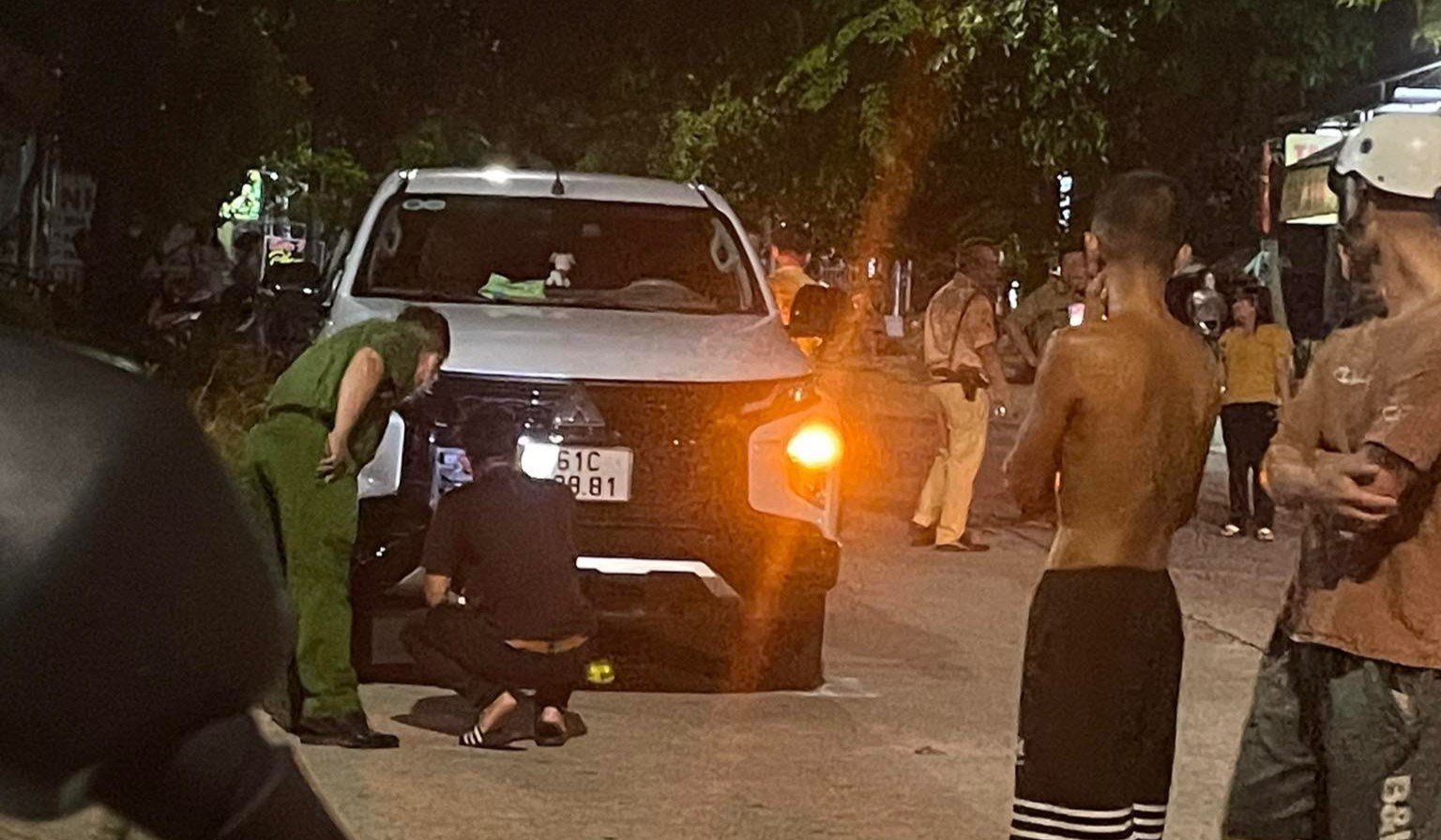 Xã hội - Bé trai 17 tháng tuổi bị ô tô hàng xóm đâm tử vong trước cửa nhà