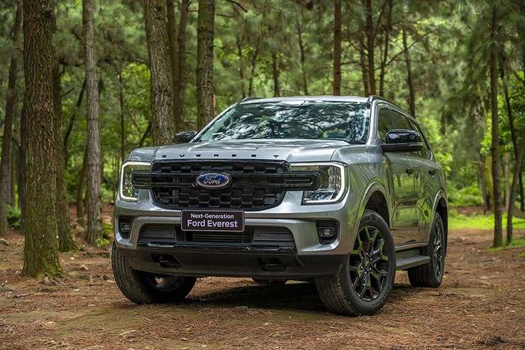 Kh&ocirc;ng n&ecirc;n bỏ lỡ - Ford Everest bị triệu hồi ở Việt Nam v&igrave; lỗi phần mềm