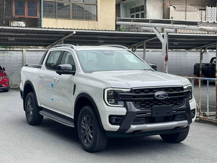 Chính sách - Phí đăng ký và cấp biển số xe bán tải tăng 40 lần theo Thông tư mới