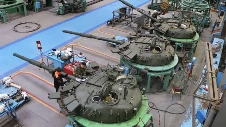 Thế giới - Mẫu xe tăng gây ấn tượng ở Ukraine: Nga có thể khôi phục dây chuyền sản xuất hàng loạt (Hình 2).