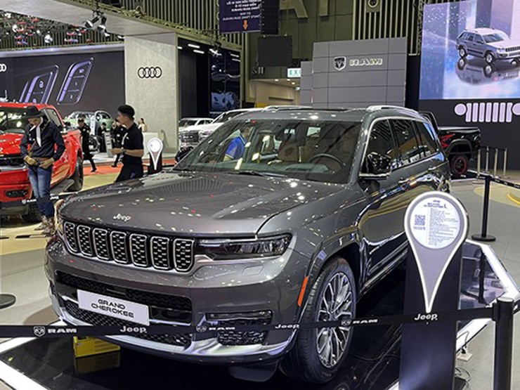 Không nên bỏ lỡ - Triệu hồi dòng xe Jeep Grand Cherokee vì lỗi ở chi tiết lò xo giảm xóc (Hình 2).