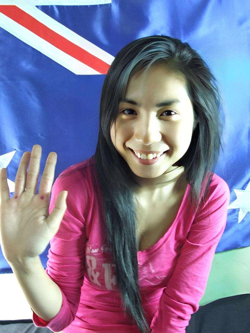 Giải trí - Thủy Tiên lộ vẻ ngoài hoàn toàn lạ lẫm, làn da trắng sứ như "Bạch Tuyết đời thật" (Hình 8).