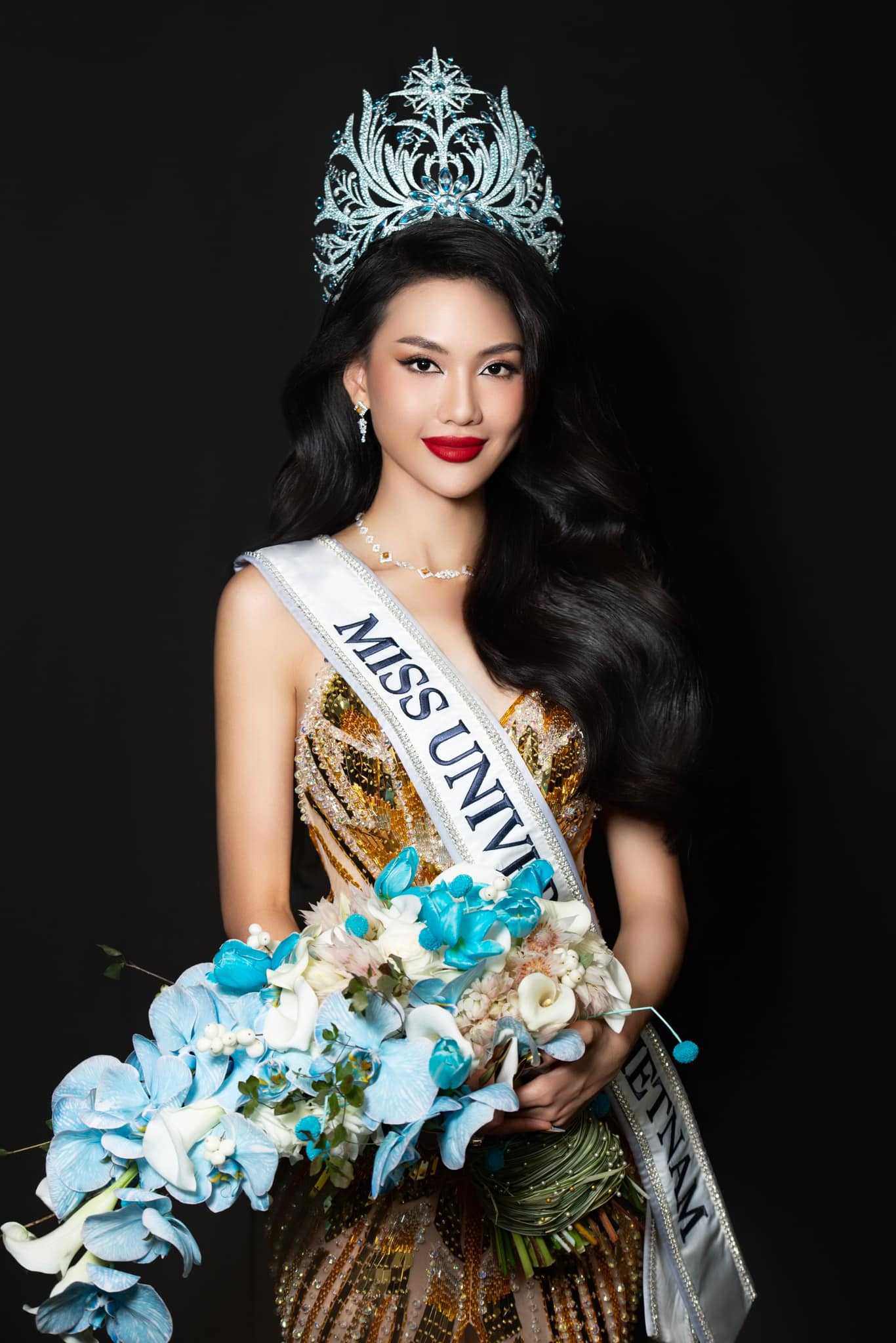 Văn hoá - Tân hoa hậu lộ ảnh nghi dùng chất kích thích, phía Miss Universe Vietnam nói gì? (Hình 2).