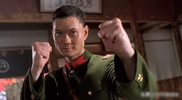 Giải trí - 'Siêu sao võ thuật trên cơ Lý Tiểu Long' lộ body gây choáng ở tuổi U70 (Hình 3).