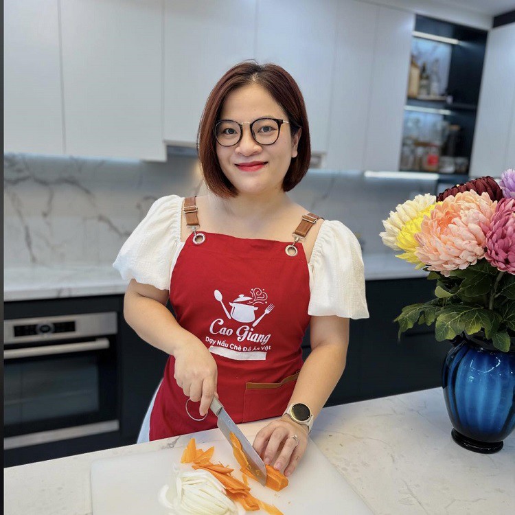 Không nên bỏ lỡ - 9x làm mâm cơm 5 món cho 2 người ăn chỉ với 20 nghìn đồng gây tranh cãi (Hình 6).