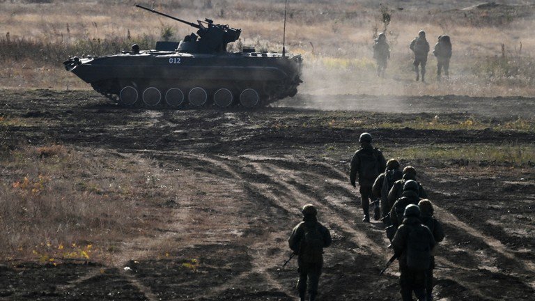 Thế giới - Đơn vị đầu tiên gồm toàn quân nhân Ukraine gia nhập quân đội Nga