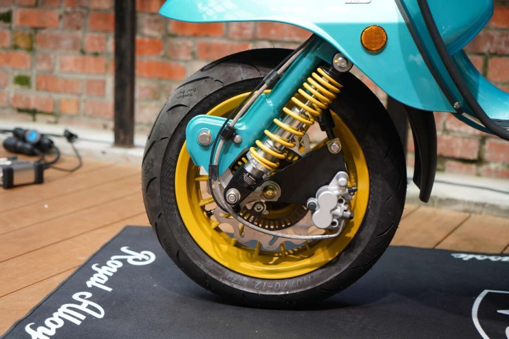 Công nghệ - Royal Alloy Youth Edition 2024 - dòng xe ga thiết kế 'lộ cơ' độc đáo thách thức SH, Vespa (Hình 5).