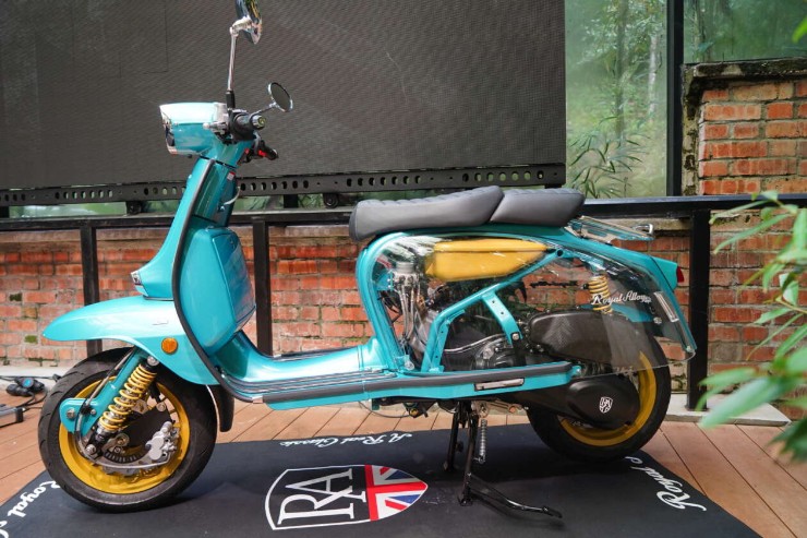 Công nghệ - Royal Alloy Youth Edition 2024 - dòng xe ga thiết kế 'lộ cơ' độc đáo thách thức SH, Vespa