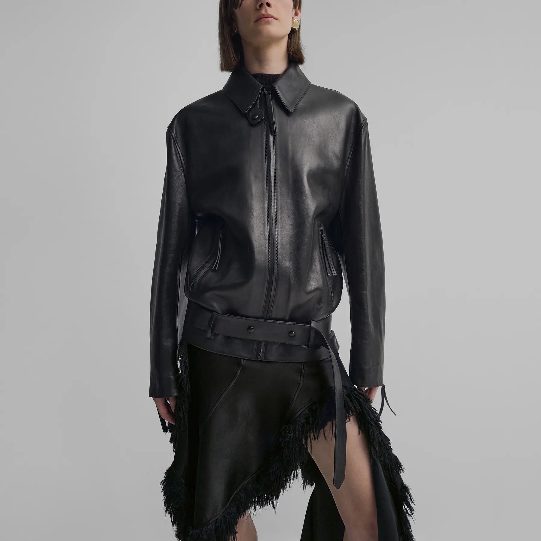 Công nghệ - Phoebe Philo ra mắt bộ sưu tập đầu tay 2 màu trắng đen đẹp thanh lịch (Hình 13).