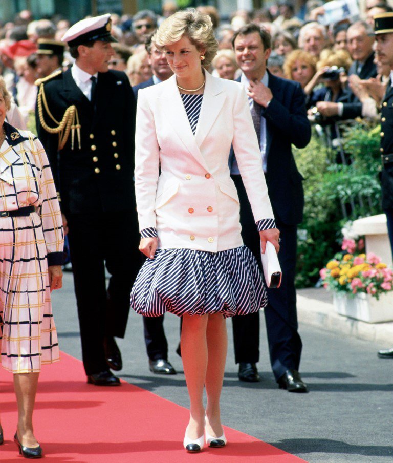 Đời sống - Xu hướng giày hai tông màu lấy cảm hứng từ hoàng gia (Hình 2).