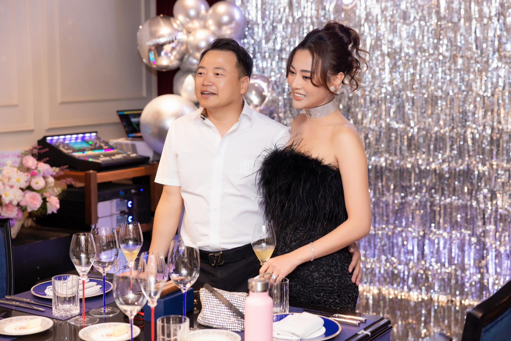 Giải trí - Động thái bất ngờ của Phương Oanh và Shark Bình sau thông báo hoãn cưới