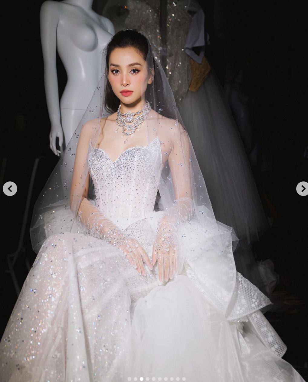 Giải trí - “Mỹ nữ Việt nghìn năm có một' lên tiếng sau sự cố váy, bỏ dở catwalk chạy vào cánh gà (Hình 4).