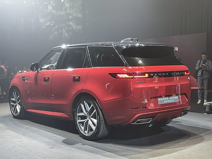 Không nên bỏ lỡ - JLR triệu hồi dòng xe Range Rover Sport (Hình 2).