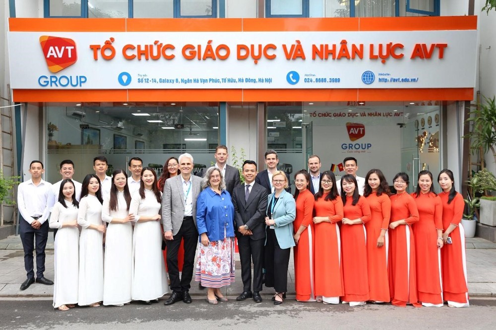 Bang Thüringen - CHLB Đức trao quyết định tuyển dụng du học sinh nghề ...