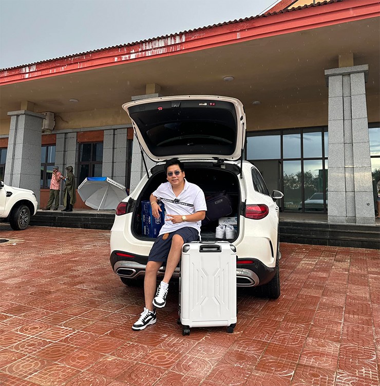 Giải trí - Khoa Pug phủ nhận tin đồn tình cảm với DJ Mie (Hình 3).