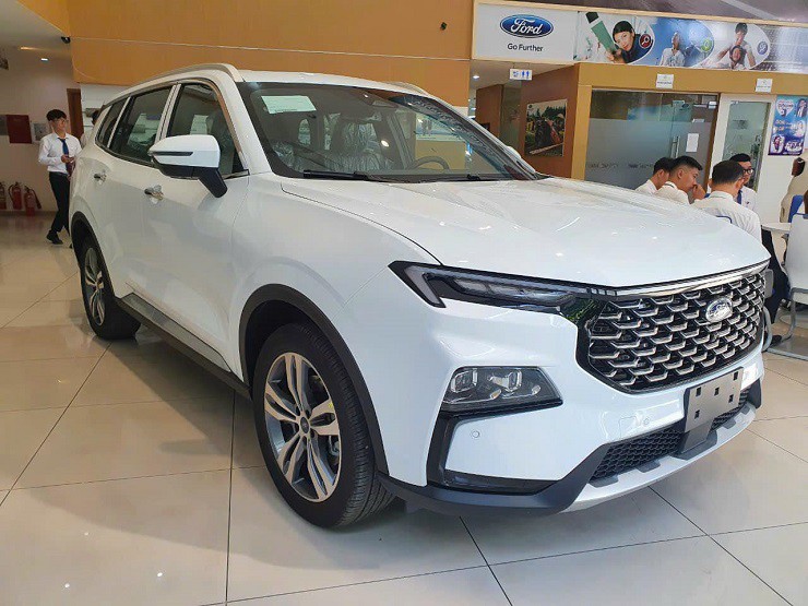 Dân sinh - Vay ngân hàng 200 triệu đồng để mua ô tô, cần trả lãi và gốc bao nhiêu mỗi tháng?