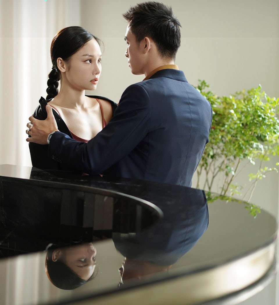 Giải trí - Phim 18+ “Chiếm đoạt”: Lạm dụng cảnh nóng quá nhiều? (Hình 3).