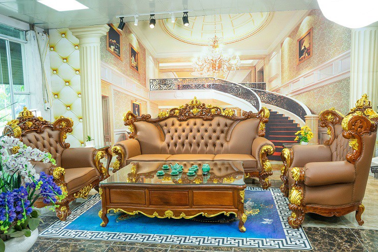 Đời sống - Mang cả lượng vàng “đắp” lên bộ bàn ghế, “đại gia” Hà Nội báo giá hơn nửa tỷ đồng