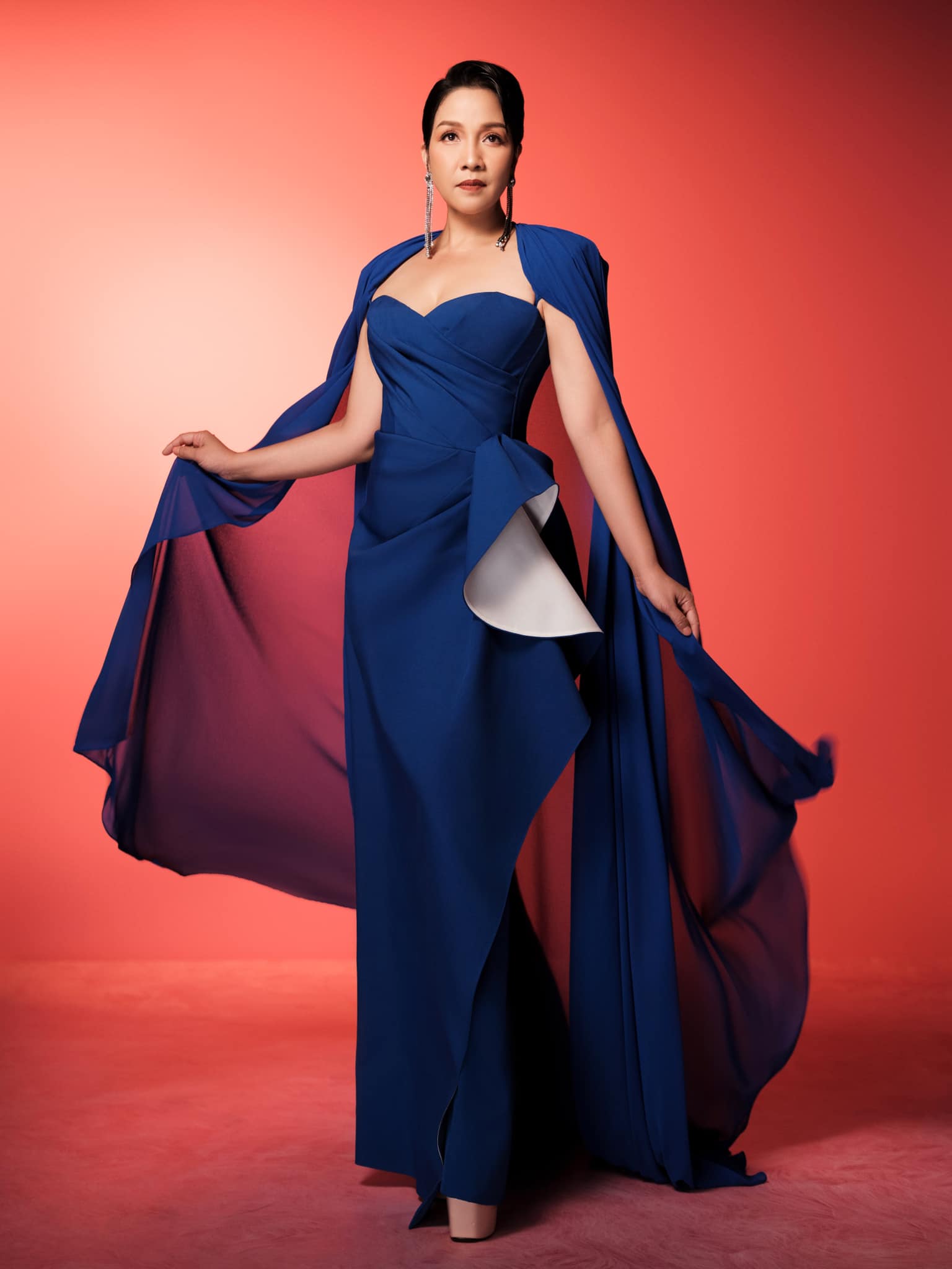 Giải trí - Diva Mỹ Linh: “Ông xã là trợ thủ đắc lực của tôi”