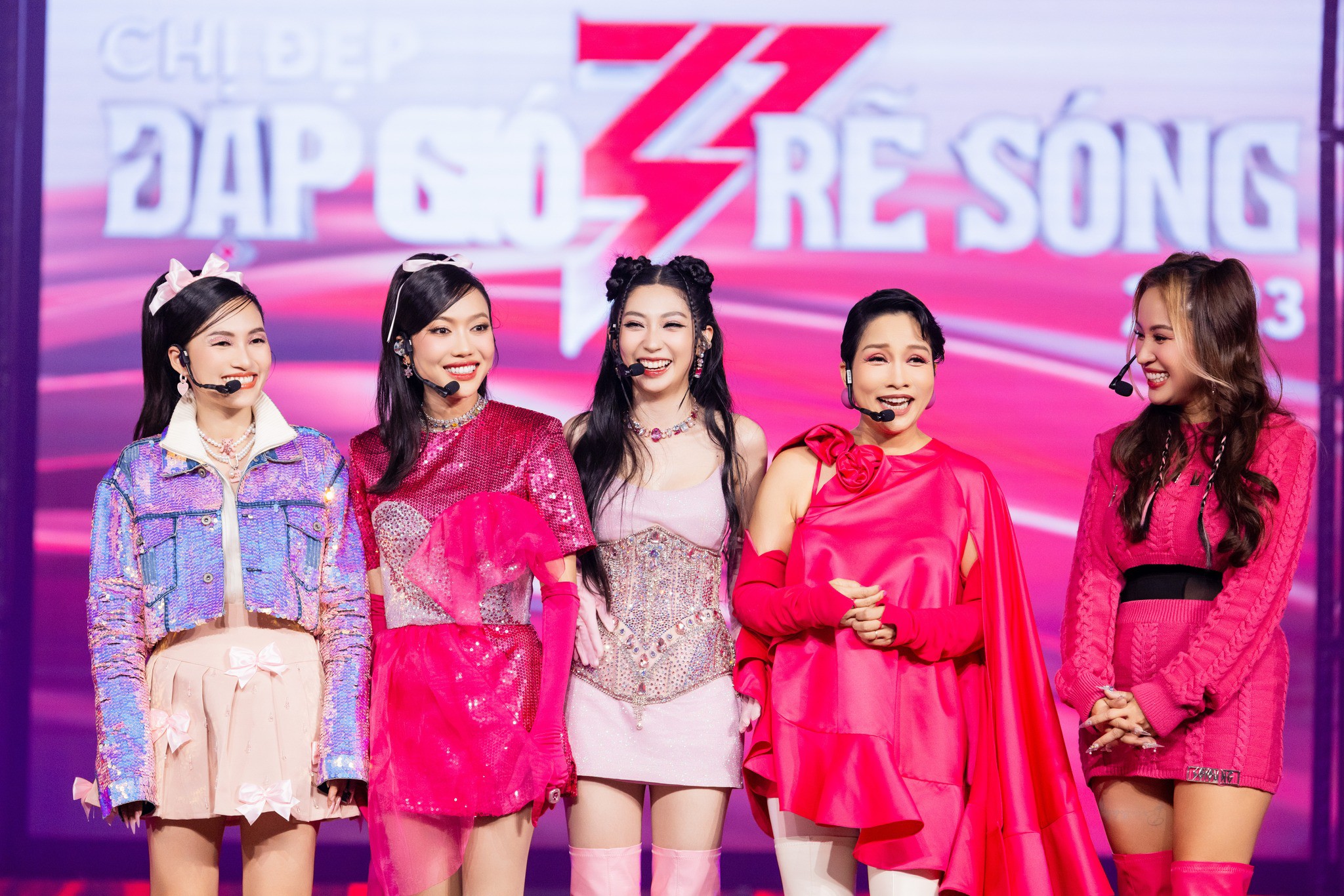 Giải trí - Diva Mỹ Linh: “Ông xã là trợ thủ đắc lực của tôi” (Hình 2).