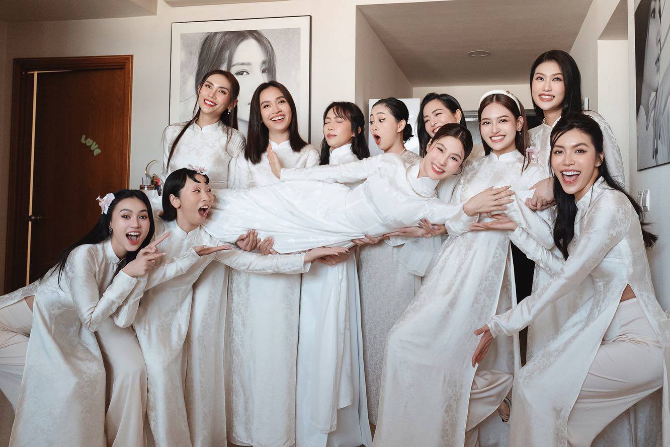 Giải trí - Diễm My 9X nói về màn xuất hiện của Trang Hí tại lễ hỏi: Em đẹp và thông minh hơn người'