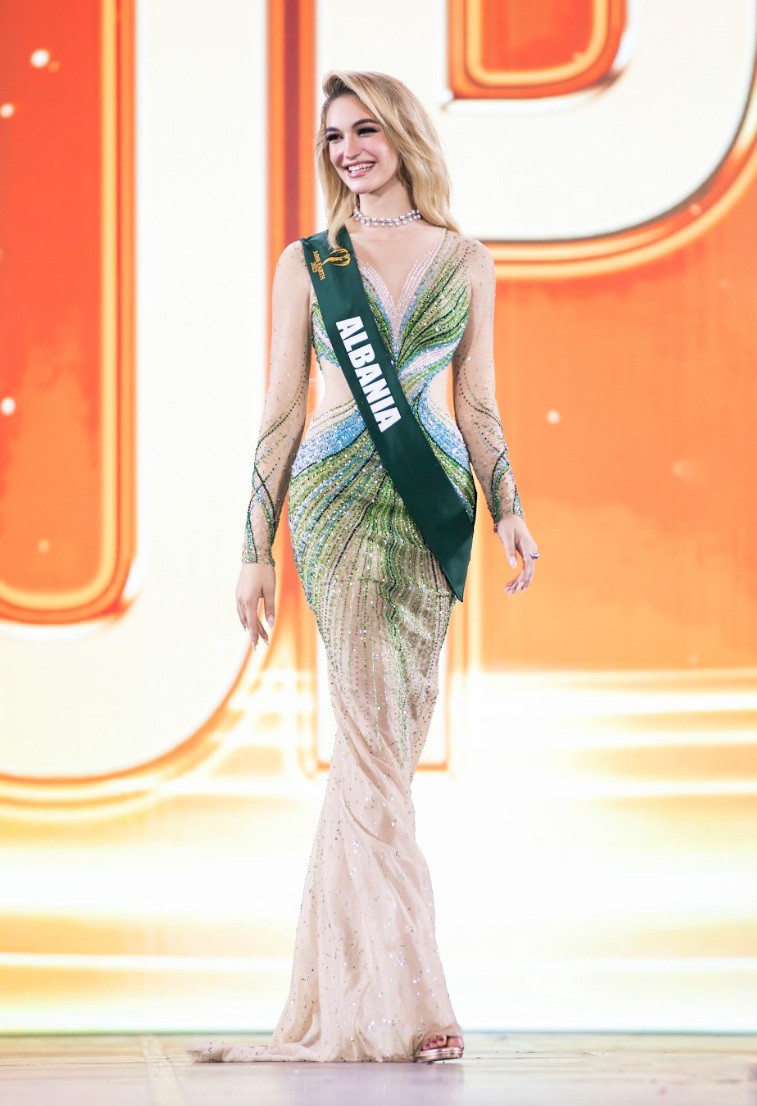 Giải trí - Trương Ngọc Ánh: 'Đại diện Việt Nam lọt vào top 4 Miss Earth 2023 thật sự là một kỷ lục!' (Hình 6).