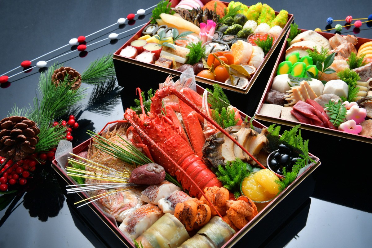 Choáng với hộp cơm đón năm mới của người Nhật: Đỉnh cao của ẩm thực xứ sở phù tang