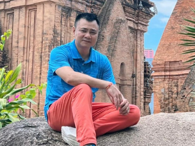 NSND Tự Long bức xúc, nói một câu khiến ai cũng trầm trồ- Ảnh 2. NSND Tự Long: Ngày xưa tôi đi bán kem, làm phụ hồ để kiếm tiền