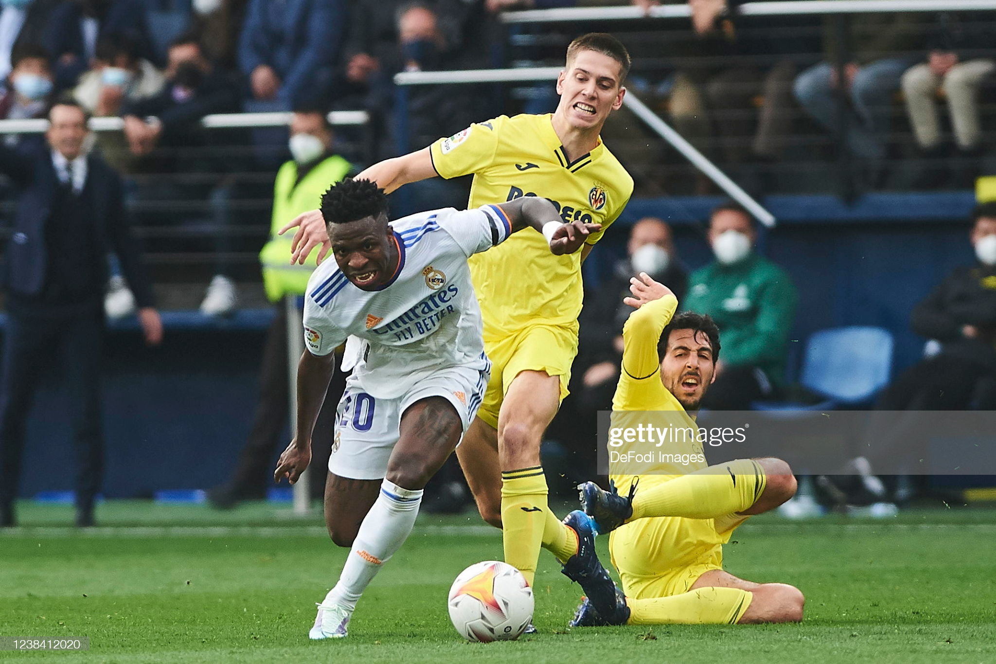 Bóng đá Anh - Phung phí cơ hội, Real Madrid bị Villarreal cầm hòa (Hình 2).