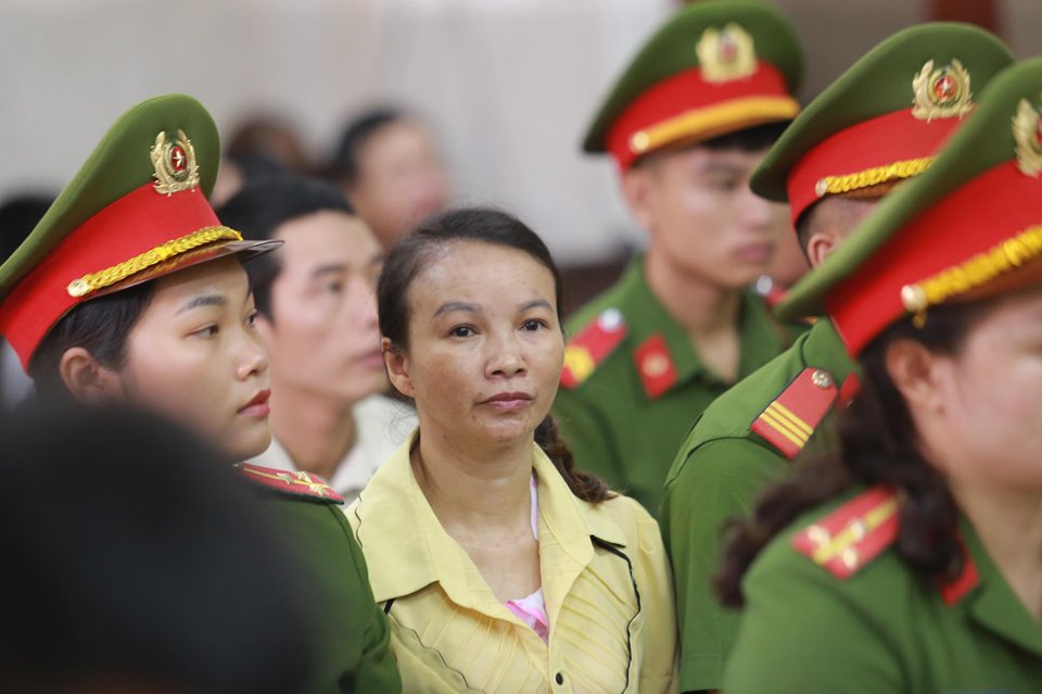 An ninh - Hình sự - An ninh hình sự 24h: Đối diện đại gia mua trinh giải đen; Hoãn xử phúc thẩm mẹ nữ sinh giao gà (Hình 2).