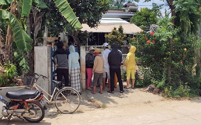 An ninh - Hình sự - An ninh hình sự 24h: Đại ca giang hồ Dũng 'trọc' Hà Đông bị bắt giữ; xác minh CSGT bị tố vụt gậy vào mặt người vi phạm (Hình 3).