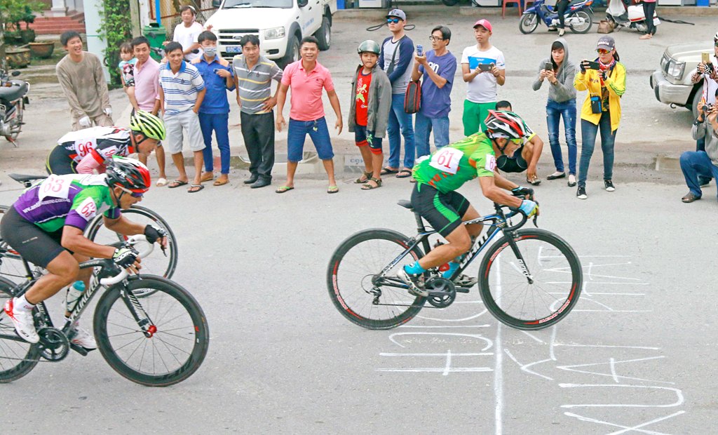 Tin nhanh - Vĩnh Long: 135 tay đua tranh tài giải Xe đạp lão tướng  (Hình 2).