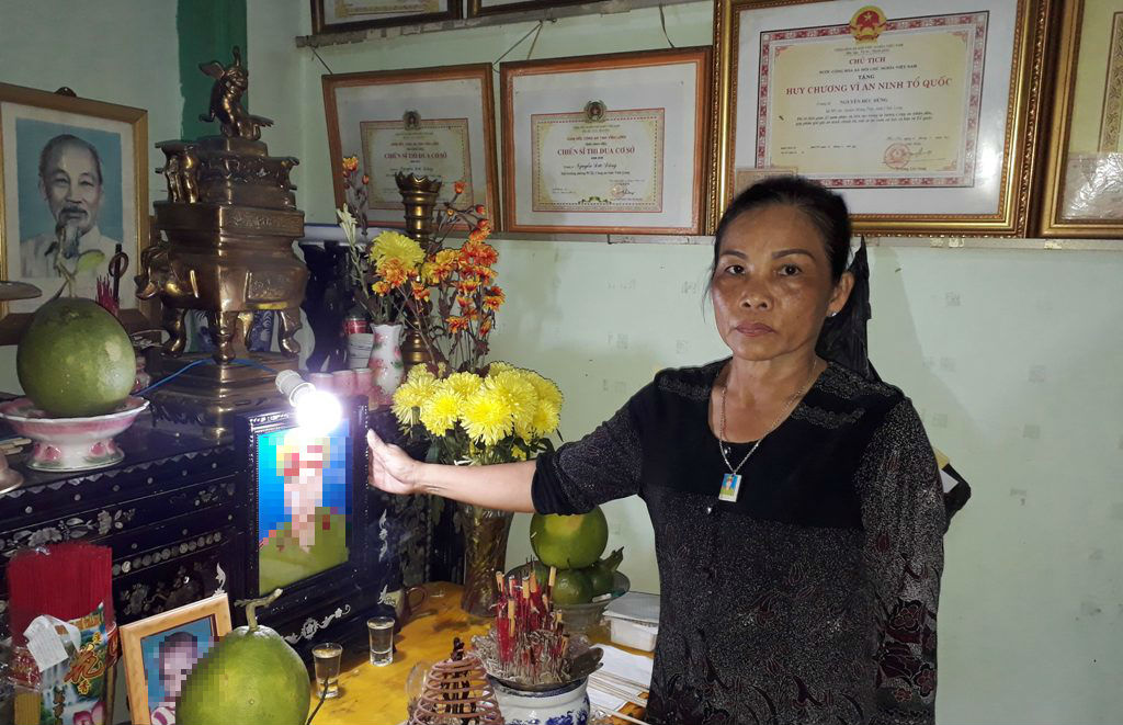 Tin nhanh - Thăng hàm cho Thiếu úy công an uống nhầm ma túy tử vong (Hình 2).