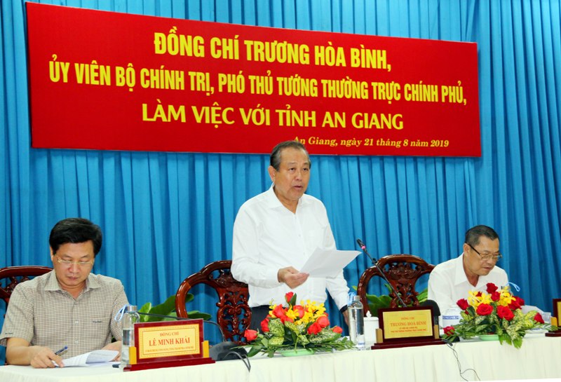 Chính sách - Phó Thủ tướng Trương Hòa Bình làm việc tại tỉnh An Giang