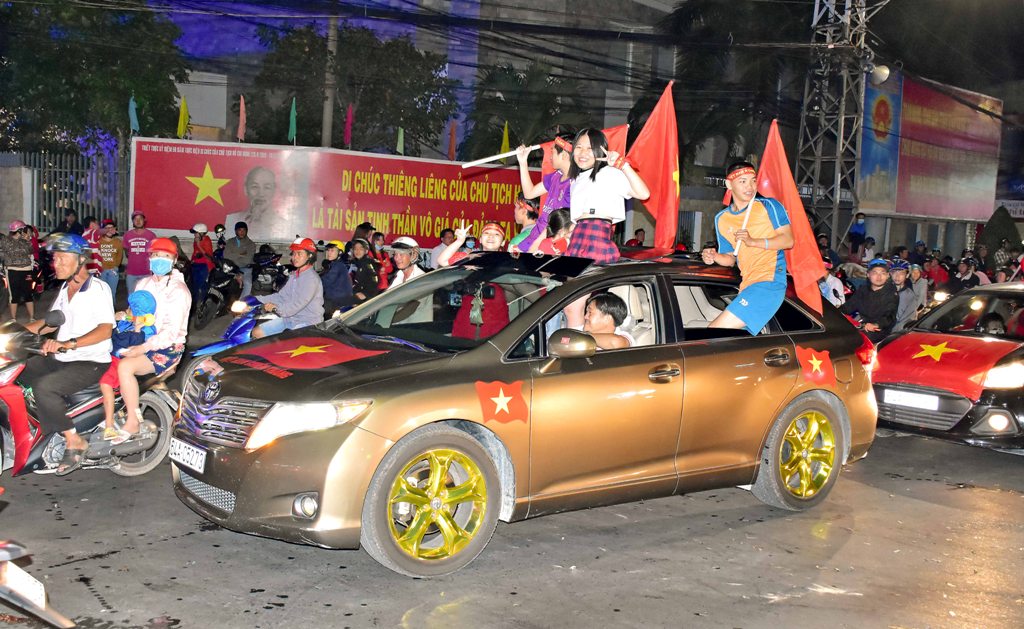 Tin nhanh - Hóa trang thành Tôn Ngộ Không xuống đường ăn mừng U22 Việt Nam vô địch SEA Games 30  (Hình 10).